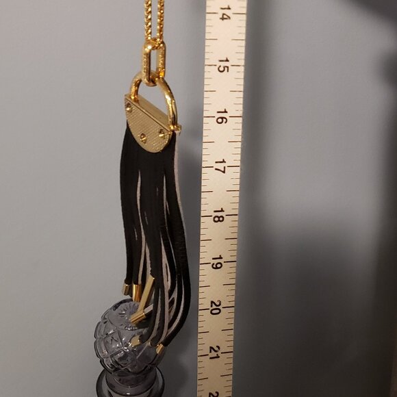 Reversible Long Leather Black & White Fringe Necklace - Picture 4 of 5